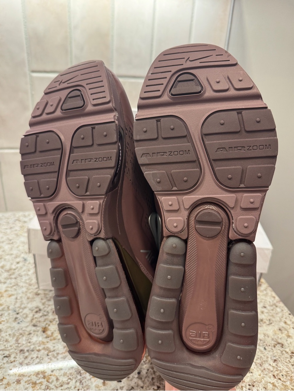 Men’s Nike Air Max 270 Premium - Picture 3 of 5